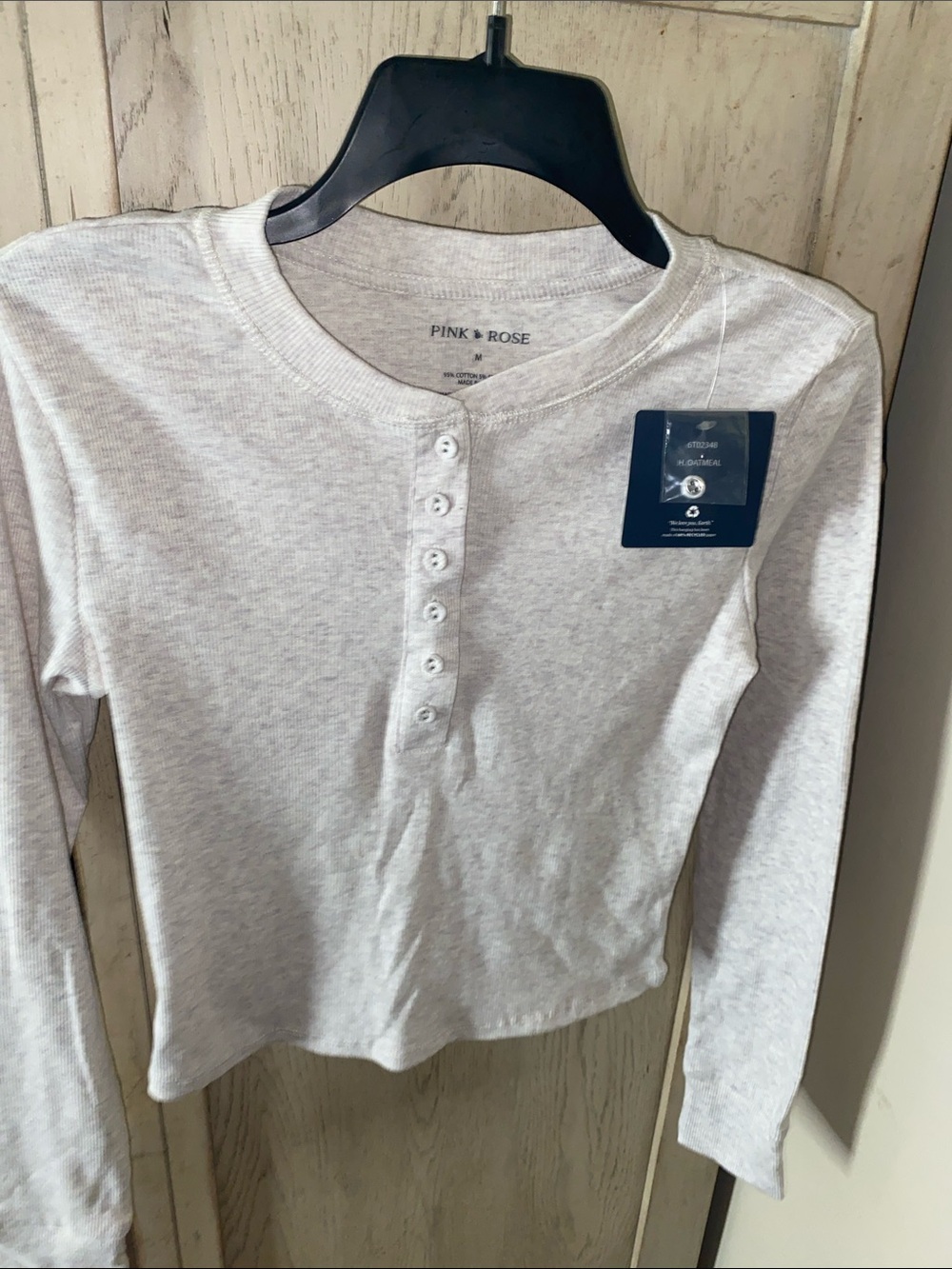 New Lightweight Thermal Top, Size Medium Color Heather Oatmeal